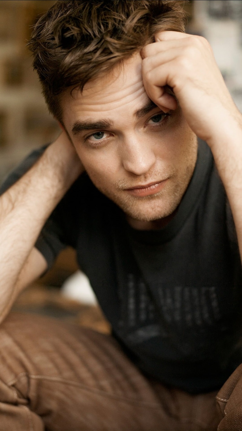 hollywood, young adult, beard, adult, handsome, tv, sitting, one person, Male celebrities, Robert Pattinson, men, close-up, brown hair, robert, contemplation