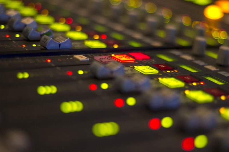 audio equipment, control, volume, mixing, studio, arts culture and entertainment, complexity, audio mixer, recording, no people, 2K, sound, audio electronics