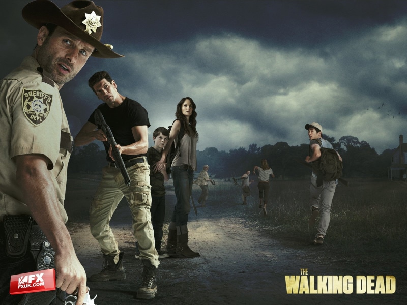 adult, Rick Grimes, dead, Andrew Lincoln, young men, sky, cloud - sky, Lori Grimes, smoke - physical structure, conflict, people, The Walking Dead, communication