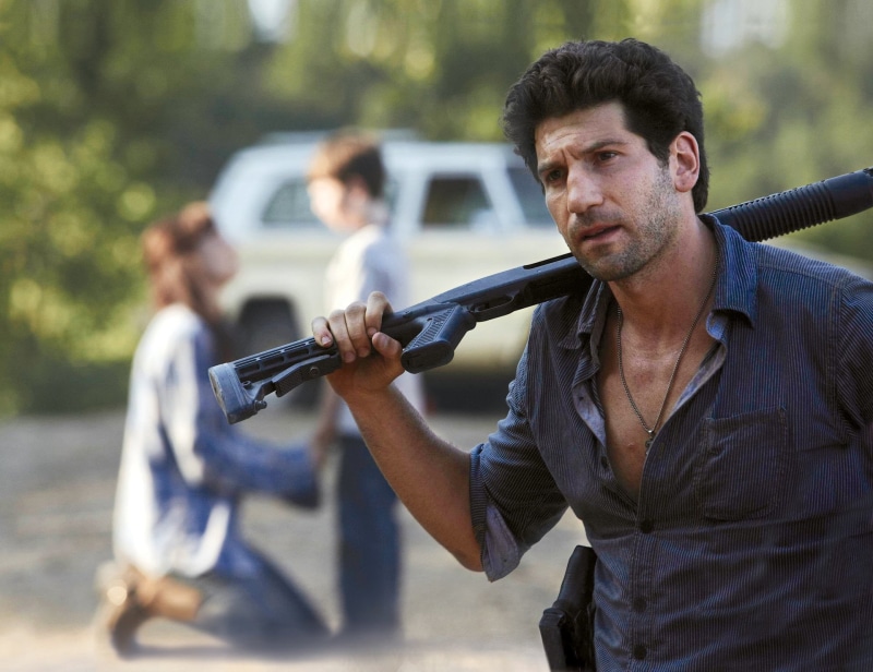 gun, people, crime, Shane Walsh, weapon, handgun, males, 1080P, social issues, adult, Jon Bernthal, casual clothing, group of people, men, aggression