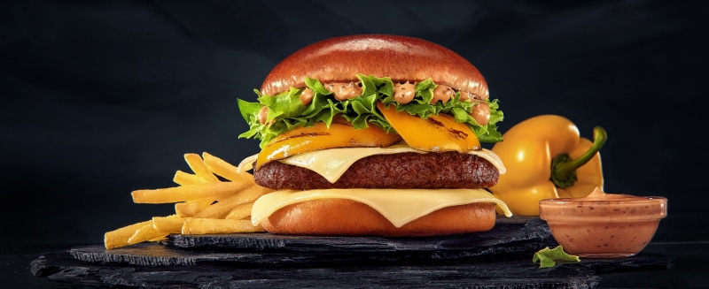 meat, black background, cheese, foodie, snack, fruit, appetizing, cheeseburger, vegetable, fast food, meal, hd, Sauce, 4K, sandwich, studio shot