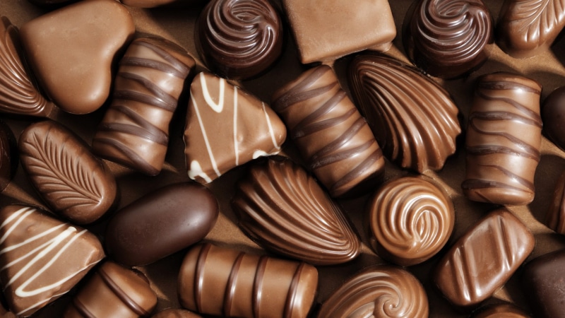 large group of objects, sweet, indoors, food, sweet food, Fazer, chocolate, pattern, backgrounds, chocolates, full frame, shapes, 2K, temptation, directly above