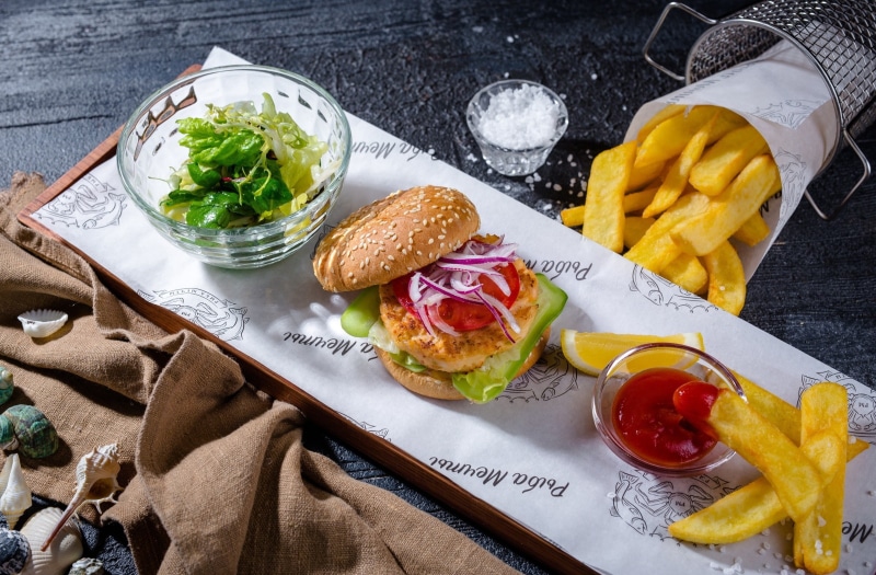 potato, still life, food and drink, Fries, condiment, prepared potato, hamburger, food, high angle view, fried, freshness, burgers, sandwich, no people