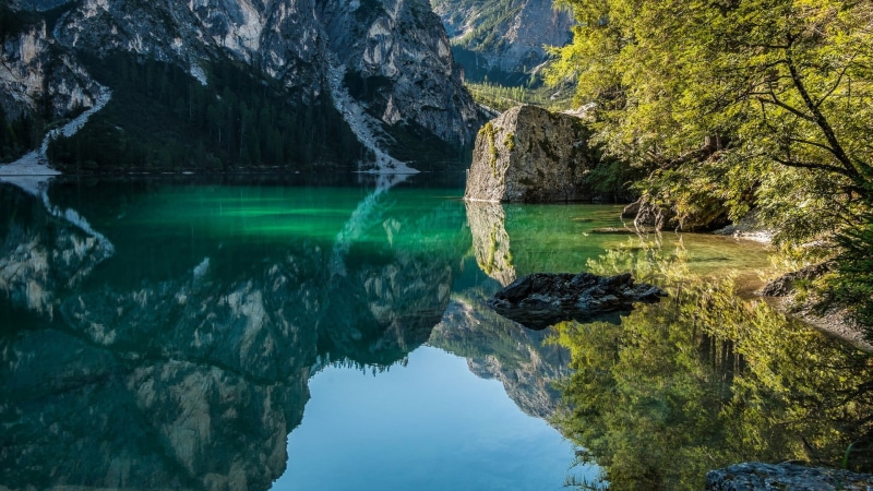 plant, non-urban scene, mountains, no people, solid, rock - object, water, tree, idyllic, eroded, outdoors, 1080P, rock, reflection, sunlight, landscape