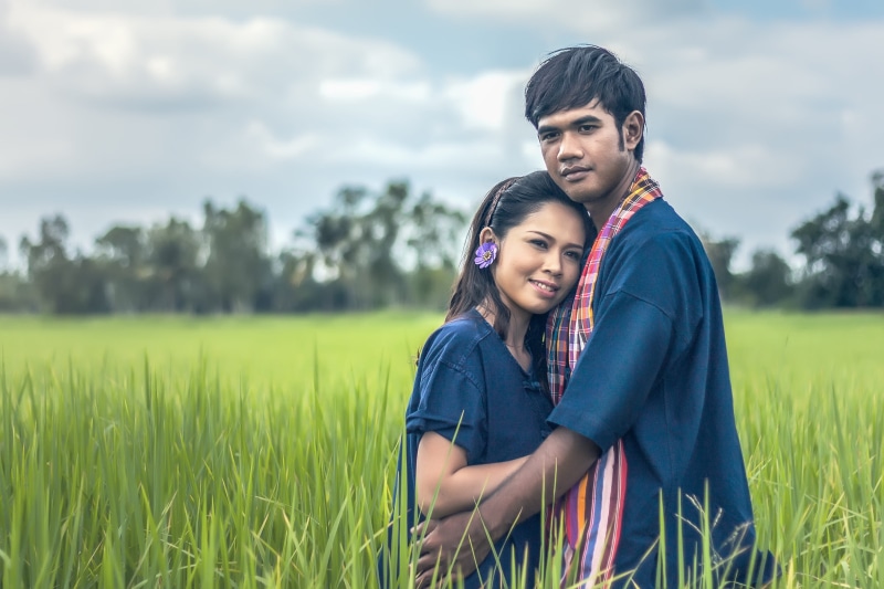 hugging, huging, pair, beauty, girl, happiness, countryside, woman, young men, women, farmer, 2K, emotion, sky, at leisure, vietnamese, operator, in the country