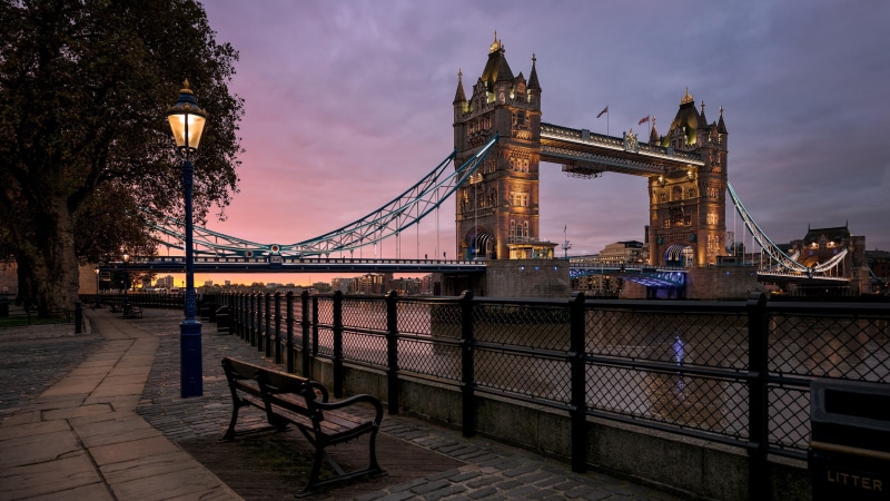london, thames, streetlight, tree, landmark, bridge, street light, park, england, city, united kingdom, evening, 4K, tower bridge, water, plant, sky, europe