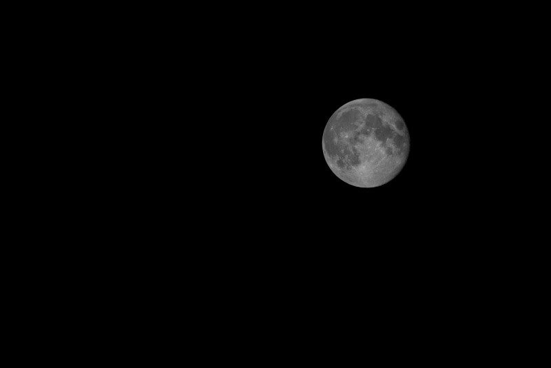 moonlight, light, tranquil scene, planetary moon, space, low angle view, copy space, beauty in nature, white, night, shadow, no people, texture, sky, nature