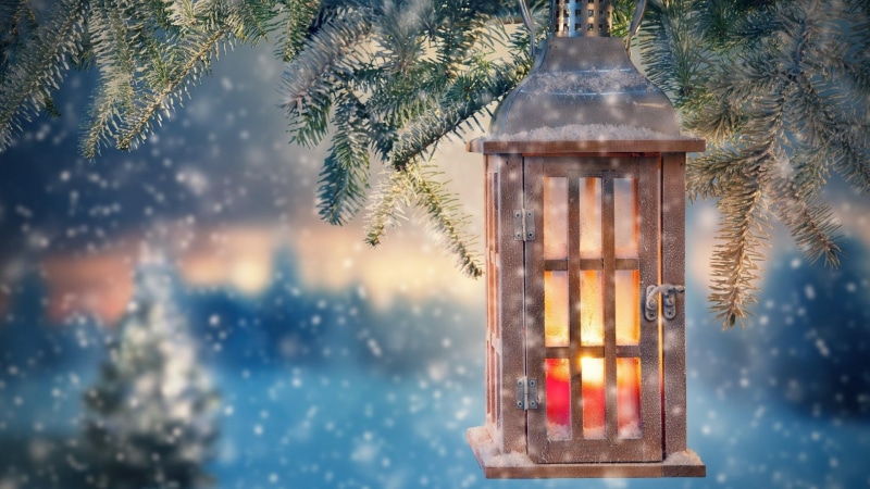 lantern, christmas day, lighting, tree, candlelight, snowfall, 1080P, christmas lights, pine, snowing, fir, evening, candle light, candle, light, winter