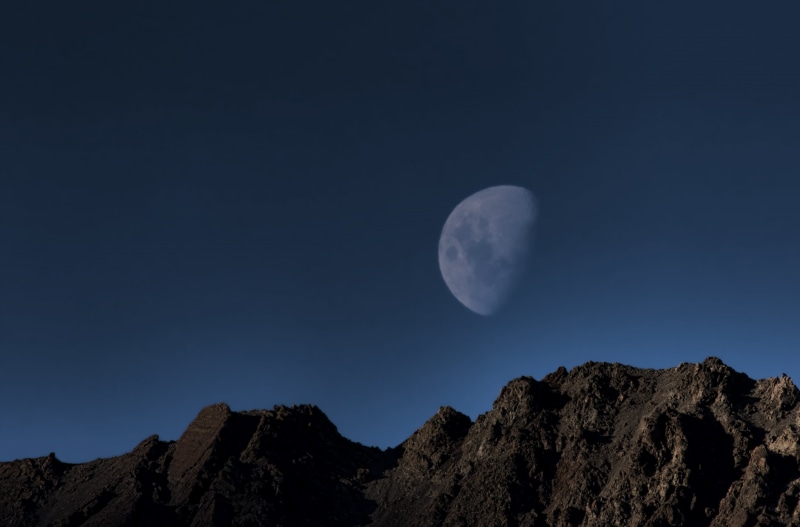 astronomy, moon, moon Surface, moonlight, night, rocky, South Island, star - Space, blue, mountain, outdoor, evening, Mount Cook, 4K, gray, rocky mountain