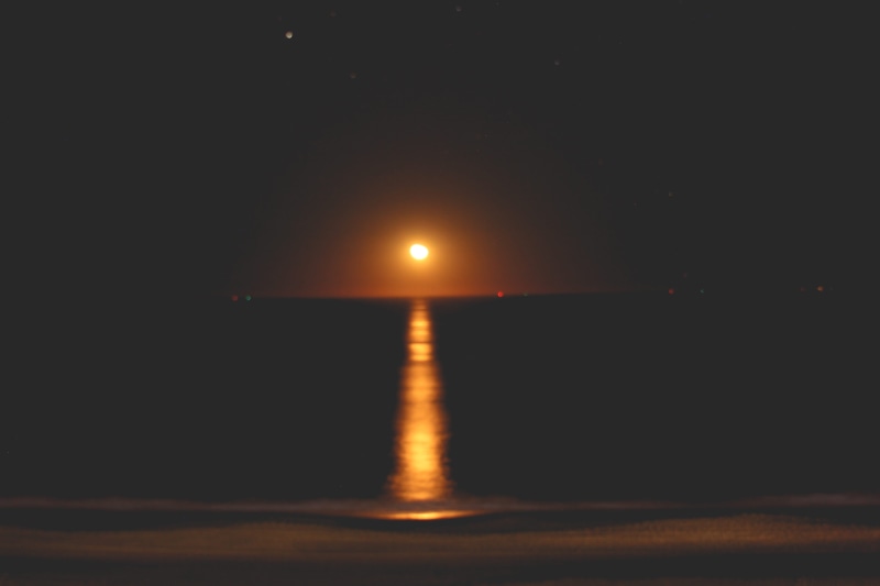 no people, sky, nature, full moon, illuminated, 5K, moon, scenics - nature, sea, tranquility, beach, reflection, moonlight, water, dark, ocean, copy space