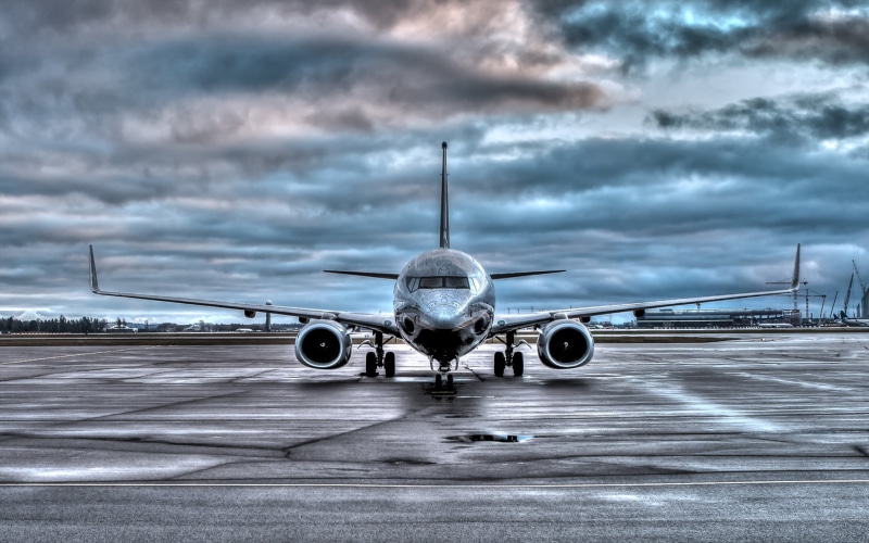 no people, dusk, silver, stationary, travel, aerospace industry, 1080P, cloud - sky, airplane, mode of transportation, sky, transportation, runway, public transportation