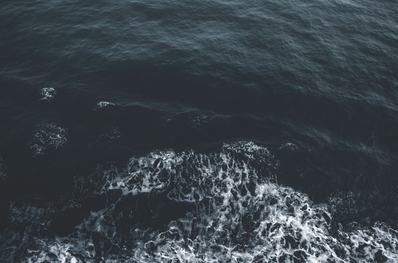 dark, beauty in nature, no people, blurred motion, power in nature, land, motion, nature, wave, bird, scenics - nature, body, outdoors, day, s, eye, water