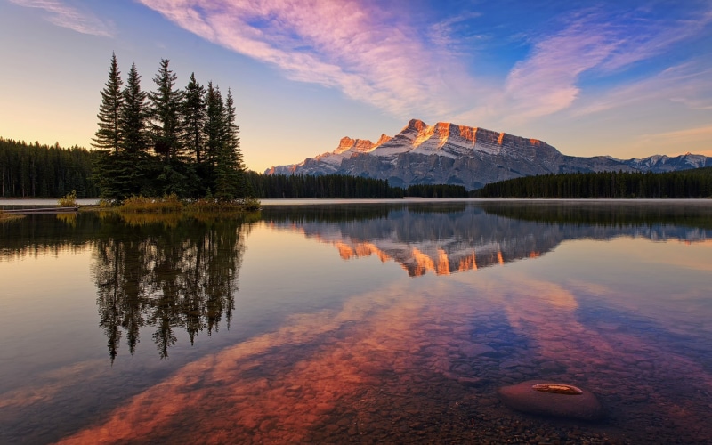 Lake, Jack, Sunset, Canada, Banff, body, Mountains, trees, landscaping, Forest, grey, National, mountain, 1080P, Park, photography, water, Sky