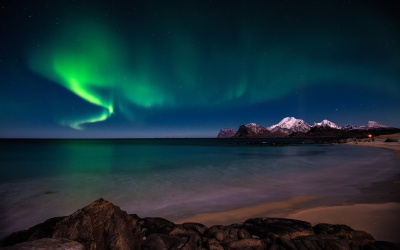 mountains, northern, borealis, ocean, nature, green, lights, 1080P, aurora, hd, stars, night, beach