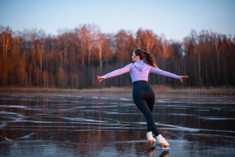 women, brunette, model, leggings, ice, nature, ice skate, dancing, yoga pants, 1080P, depth of field, ponytail, sweater, lake, frozen lake