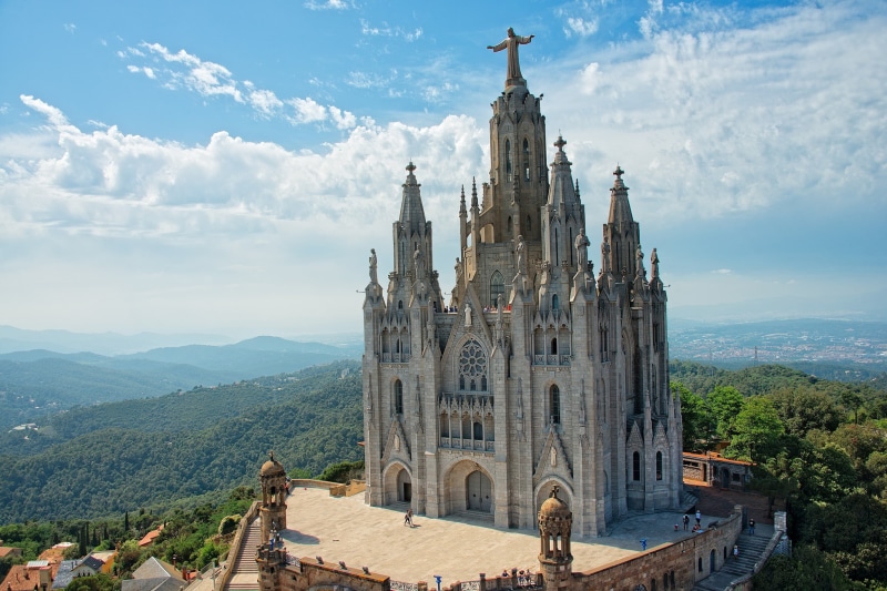 sky, 1080P, trees, Spain, barcelona, architecture, church, hills
