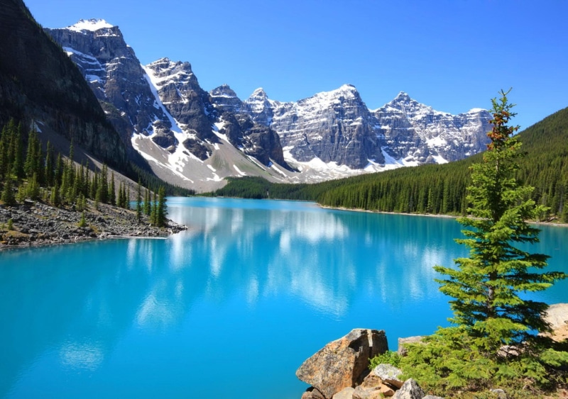 lovely, cliffs, faint, white, trees, moraine, 720P, clear, stones, landscape, blue, reflection, serenity, snowy, lake, mountain, green, nice, quiet, hills