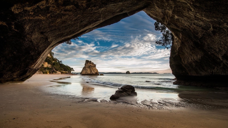 sky, solid, water, rock - object, beach, rock, tranquil scene, stack rock, land, cave, scenics - nature, cathedral cove, bay, 1080P, sea, eroded, brown