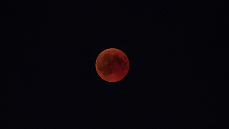 5K, astronomy, celestial event, night, lunar eclipse, astronomical object, sky, space, event, darkness, midnight, red moon, moon