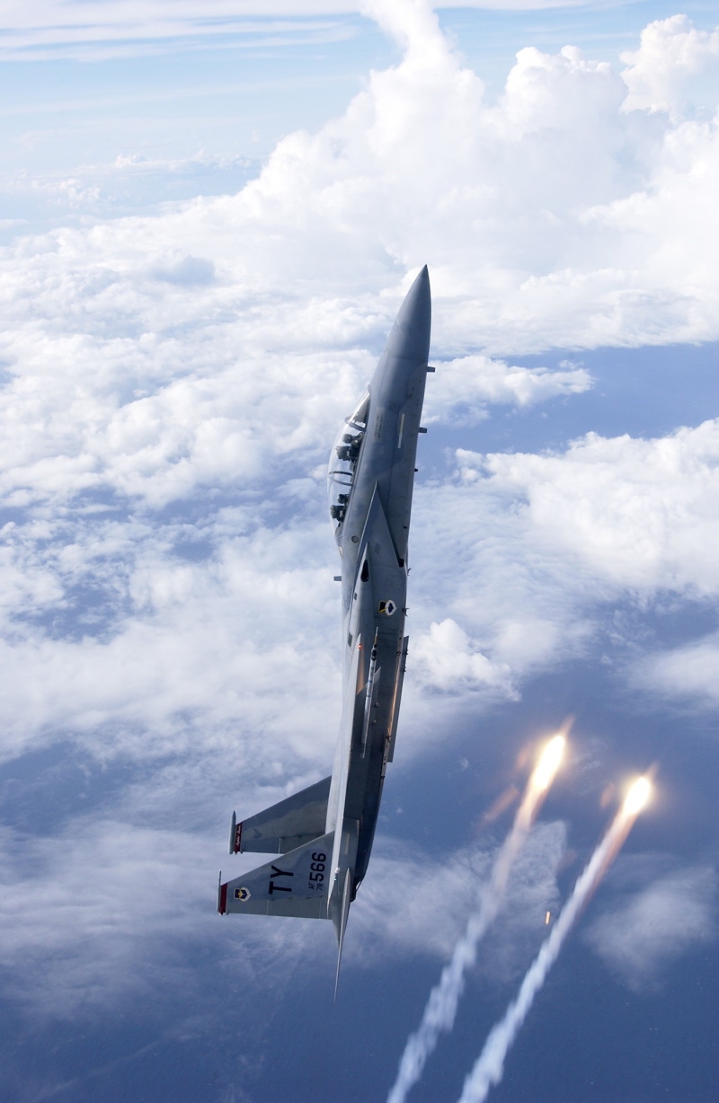 air Vehicle, sky, on the move, no people, 1080P, battle hunter, outdoors, air, attack, mid, aircraft, gray, air force, speed, military, day, mid-air, commercial Airplane