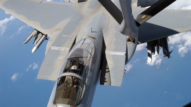 1080P, fighter plane, mode of transportation, refueling, cockpit, gray, airplane, aerospace industry, black, outdoors, sky, air vehicle, motion, transportation