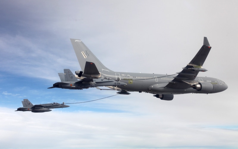 a, 2K, Mid, Military Aircraft, mcdonnell douglas f, NATO, Royal Airforce, Spanish Air force, 2560x1600 px, air refueling, aircraft, Airbus A330 MRTT