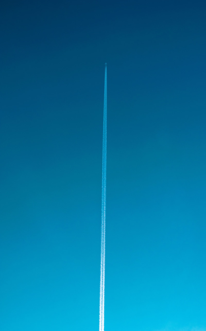 nature, speed, city, rocket, blue, contrails, vehicle, condensation, vapor trail, launch, airplane, aerospace industry, travel, smoke, cloud - sky, transportation