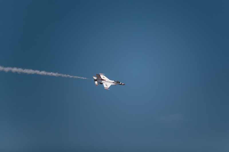 trails, fighter, no people, cloud - sky, mode of transportation, 4K, aerospace industry, mid-air, aerobatics, fly, flight, force, copy space, plane, travel