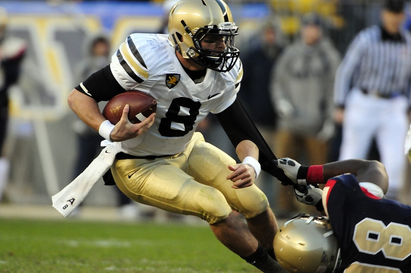 ball, american football player, sport, tackling, protective sportswear, american football - ball, team, competition, motion, incidental people, sportsman