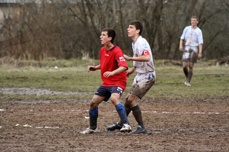 action, soccer team, team sport, full length, player, Football, training, leisure activity, group of people, playing, 2K, sports clothing, day, splash