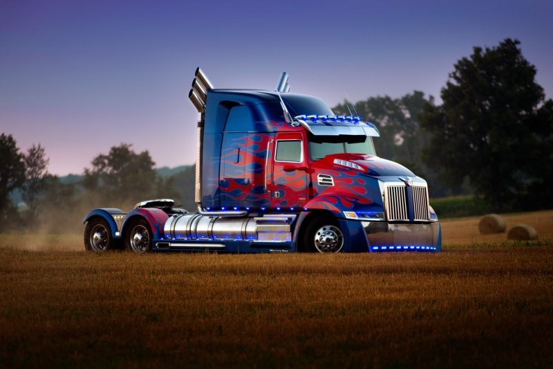 Transformers: The Last Knight, no people, day, Optimus Prime, truck, plant, pick-up truck, sky, transportation, mode of transportation, tree, field, 4K