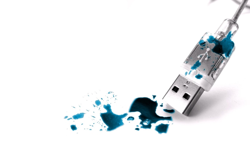 sharp, close-up, blue, high angle view, connection, equipment, gray, flash, 720P, indoors, computer network, electrical equipment, cable, technology, communication