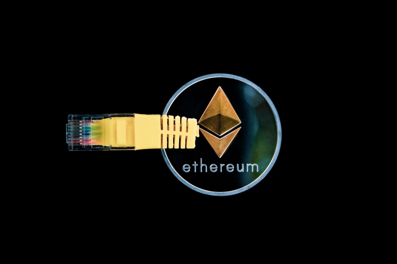 digital, 5K, decentralized, western script, cryptocurrency, usb, cash, copy space, cryptography, ledger, money, text, technology, payment, indoors, no people