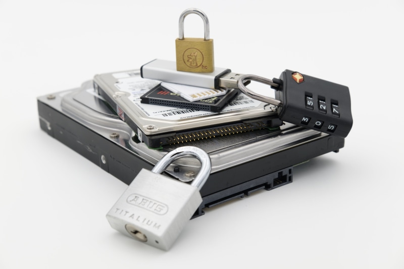 hard drive, usb stick, white background, security, safe, security system, padlock, theft, protection, no people, completed, hardware, cf card, technology