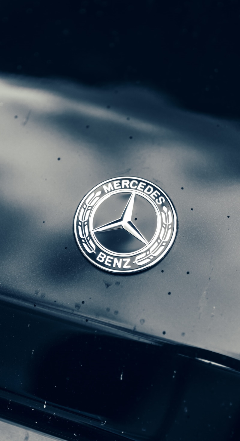 tapestry, close-up, time, emblem, trademark, badge, day, mercedes, 5K, control, chrome, wristwatch, ornament, light fixture, mode of transportation, art