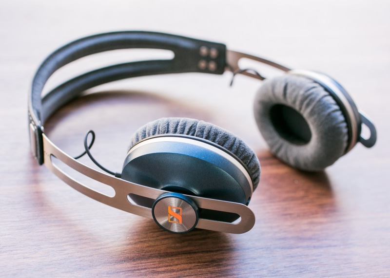 black, arts culture and entertainment, no people, studio shot, corded, connection, headphones, equipment, two objects, still life, gray, technology, personal accessory