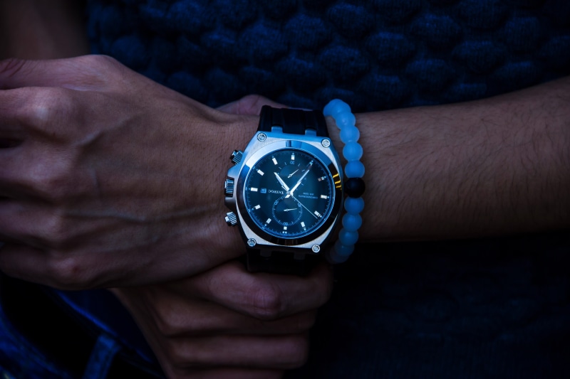 wrist, man, checking the time, watch, instrument of time, males, men, 4K, adult, clock face, close-up, wristwatch, wrist watch, personal accessory, wearing
