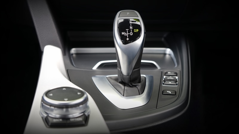 gear lever, closeup, 5K, drive, comfort, gray, no people, photo, automobile, transport, sport, modern, black color, auto, lever, car interior, power, motor