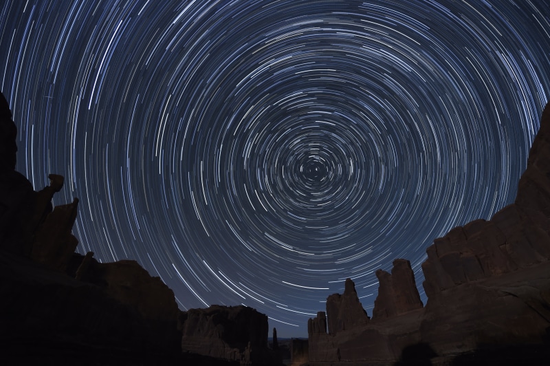 long exposure, night, formation, night sky, rock, rock formation, brown, photography, starry, dramatic night, 4K, time, clear, Utah, stars, Star Trails