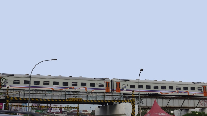jogja, keretaapi, bridge, architecture, street light, train, nature, low angle view, outdoors, yogyakarta city, copy space, mode of transportation, building exterior