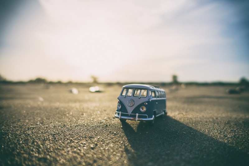 blue, asphalt, close-up, vanlife, sky, teal, selective, travel, vw, grass, sunlight, small, selective focus, outdoors, copy space, photography, white, nature