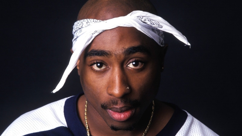negative emotion, human body part, face, aggression, black background, headshot, dark skin, close-up, 2Pac, men, indoors, looking at camera, young adult