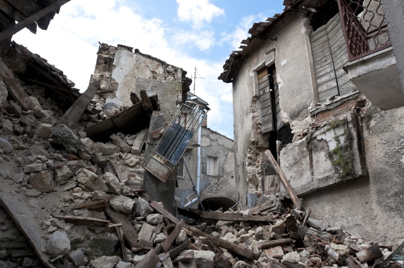gray, destruction, breaking, junkyard, low angle view, historical centre, bad condition, day, no people, ruined, residential district, onna, collapsing