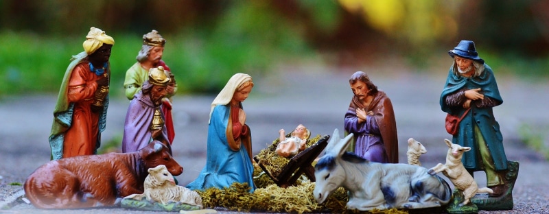 arts crafts, statue, female likeness, 1080P, representation, maria, crib, josef, christian, domestic animals, creativity, christmas story, male likeness