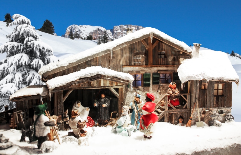 santon, jesus birth, assembly, nature, father christmas, nativity scene, vacations, group of people, jesus, building exterior, decor, christmas, trip, nativity
