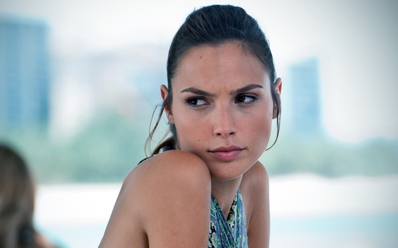 focus on foreground, young women, beautiful woman, gal, close-up, headshot, portrait, hair, people, human body part, young adult, real people, adult, water