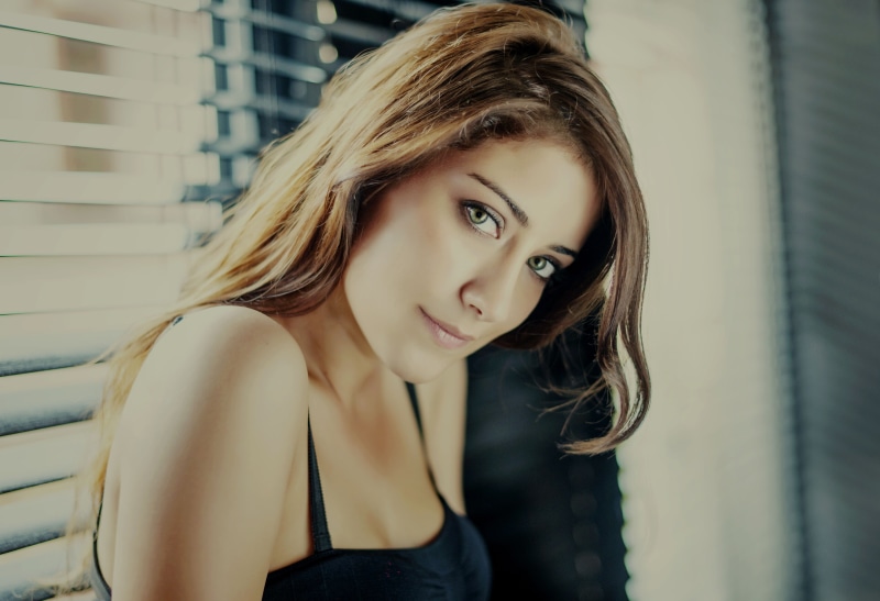 contemplation, hair, beauty, day, spaghetti, looking at camera, front view, hairstyle, real people, beautiful woman, one person, 5K, Hazal Kaya, focus on foreground