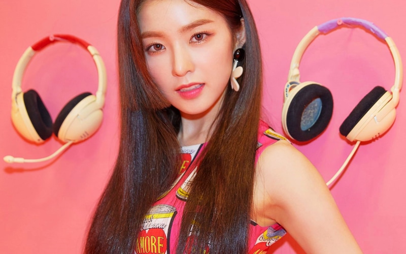 long hair, kpop, young women, front view, women, one person, girl, holding, teenager, brown hair, looking at camera, pink, beauty, hair, headshot, portrait