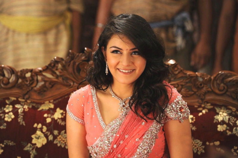 indoors, hansika, gray, women, Hansika Motwani, celebrities, saree, top, Female Celebrities, 720P, motwani, looking at camera, beauty, hairstyle, young adult