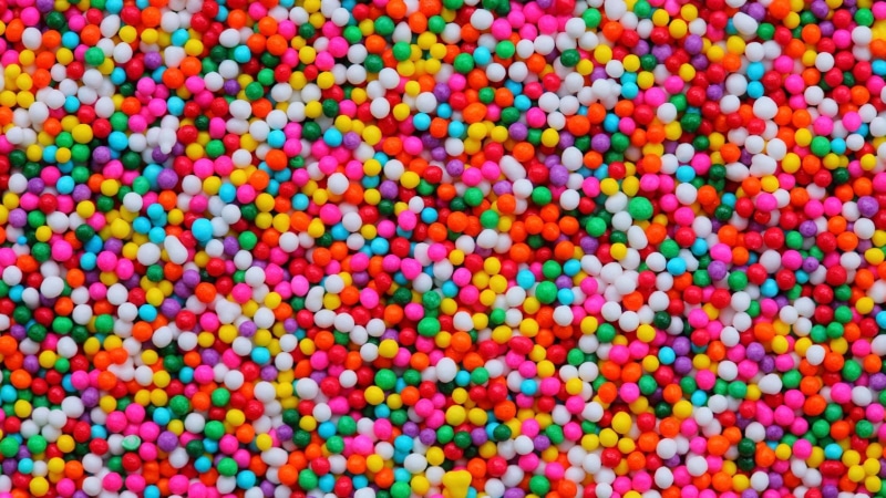 large group of objects, 720P, vibrant color, wool, indoors, no people, sphere, multi colored, shape, assorted, abundance, ball, full frame, textile, lot